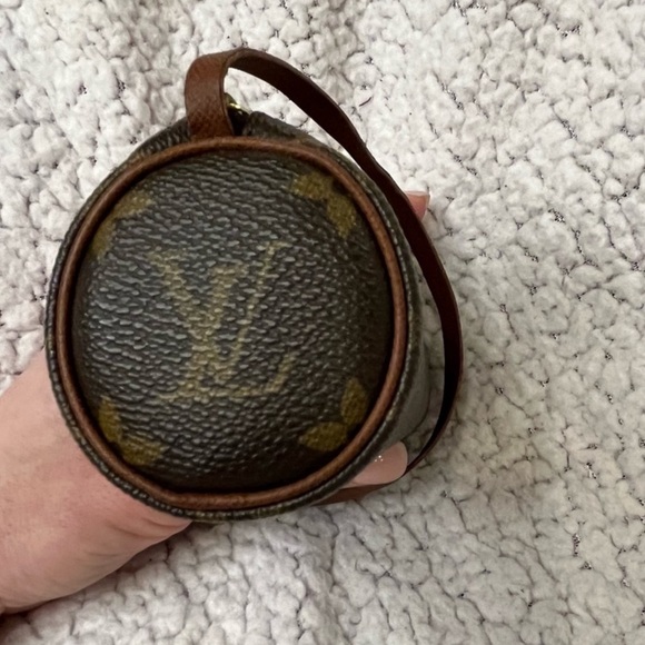 Authentic Louis Vuitton Mini Papillon Monogram Handbag with Strap - Picture 6 of 11